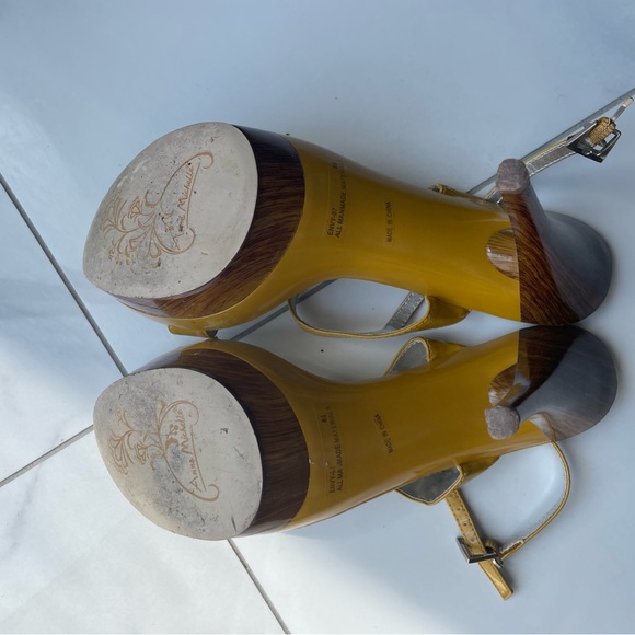 High heel - Picture 4 of 5